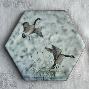 Vtg LL Bean Ceramic Canadian Geese Tile Trivet Stoneware Hexagonal Cattails